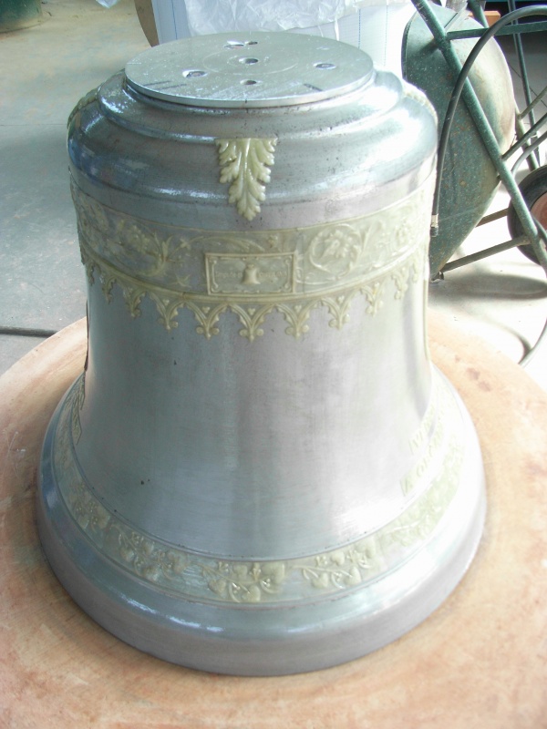 Výroba zvonu, dekorace